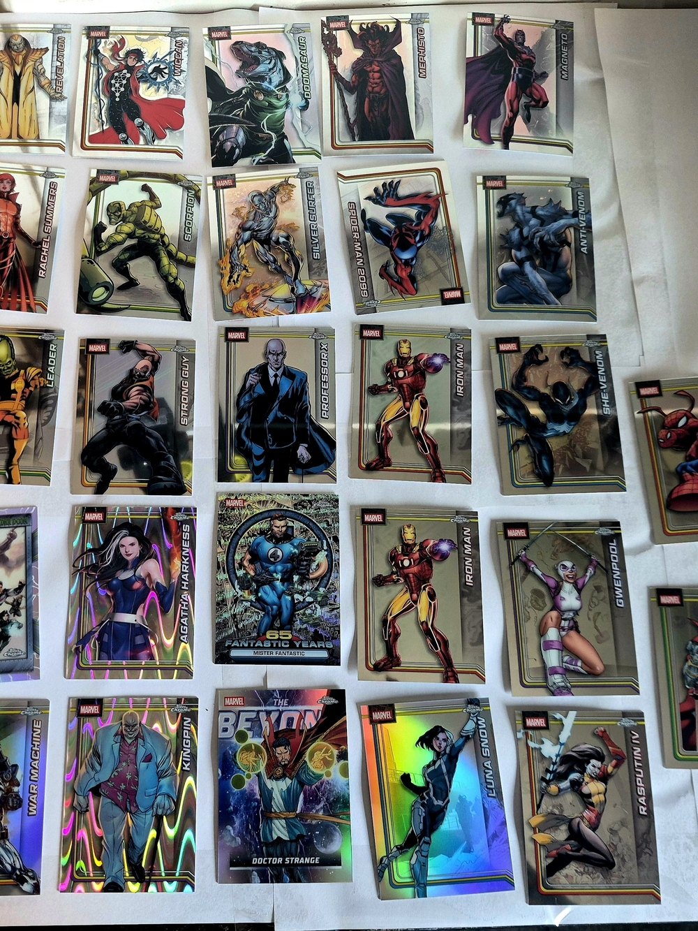 Marvel Trading Cards Collector Set - Silver/Multicolor